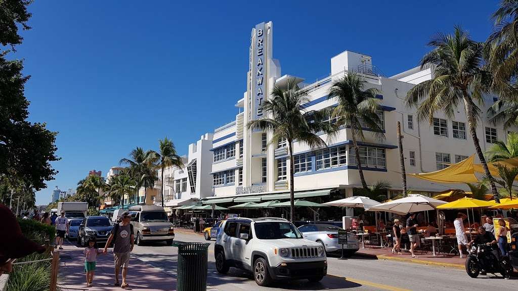 Art Deco Welcome Center | 1001 Ocean Dr, Miami Beach, FL 33139, USA | Phone: (305) 763-8026