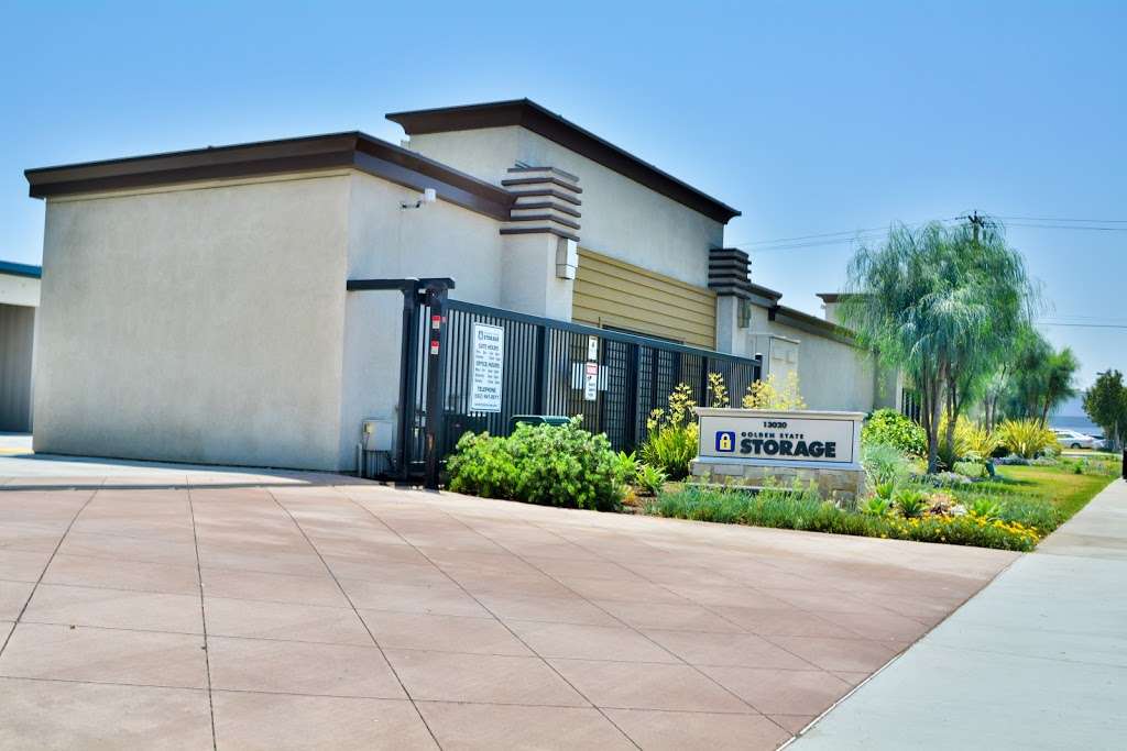 Golden State Storage - Santa Fe Springs | 13020 Telegraph Rd, Santa Fe Springs, CA 90670 | Phone: (562) 364-1936