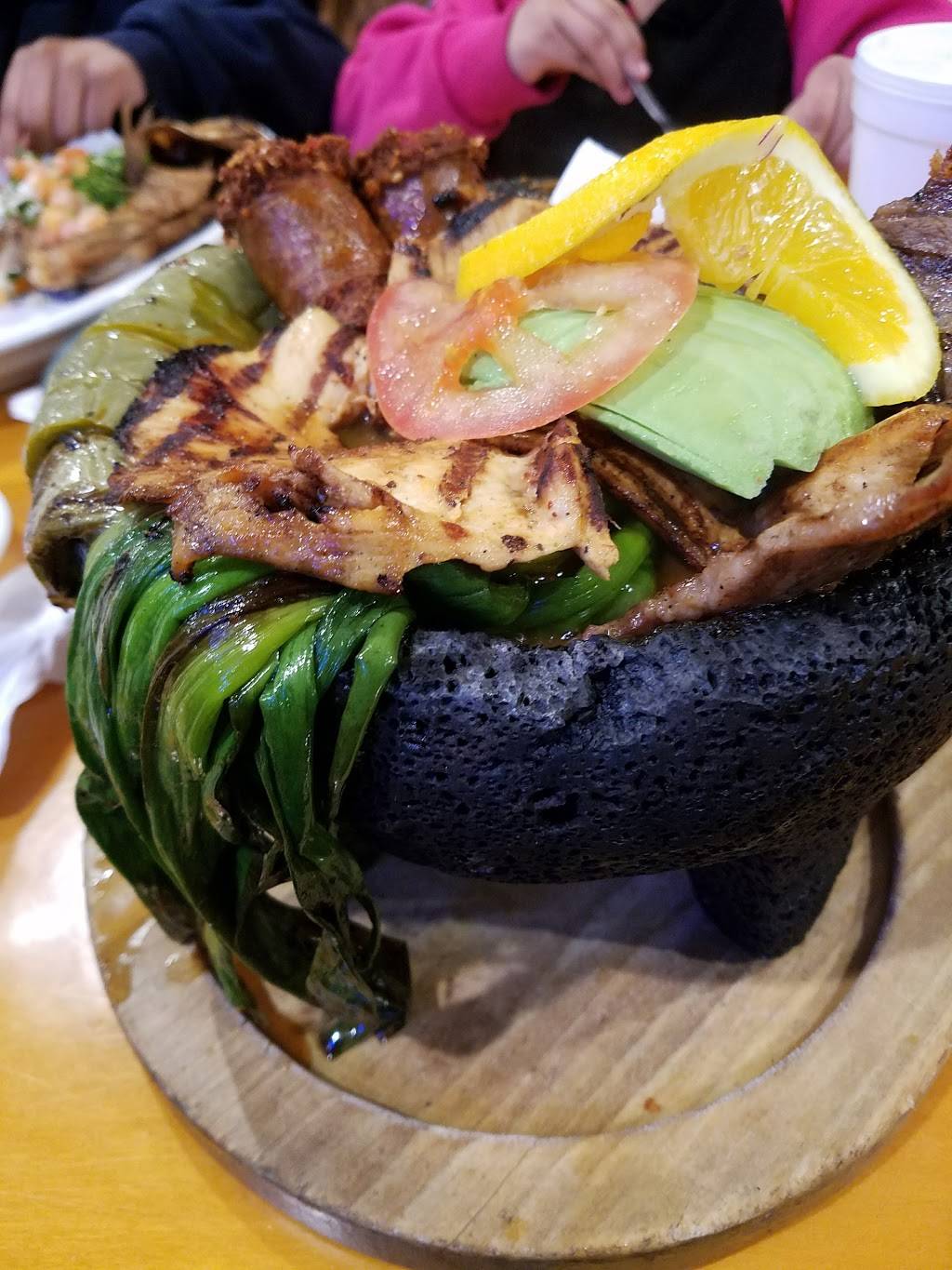 Mariscos Perlas Del Mar Mexican & Seafood Restaurant | 12158 Brookhurst St, Garden Grove, CA 92840, USA | Phone: (714) 530-3555