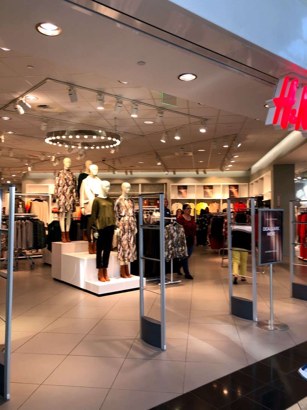 H&M | 1455 NW 107th Ave Room 660A, Miami, FL 33172 | Phone: (855) 466-7467