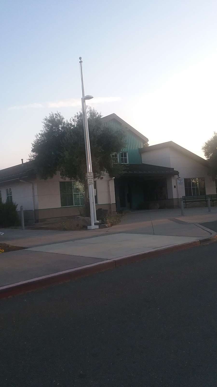 Jack London Elementary School | 2707 Francisco Ave, Santa Rosa, CA 95403, USA | Phone: (707) 522-3030