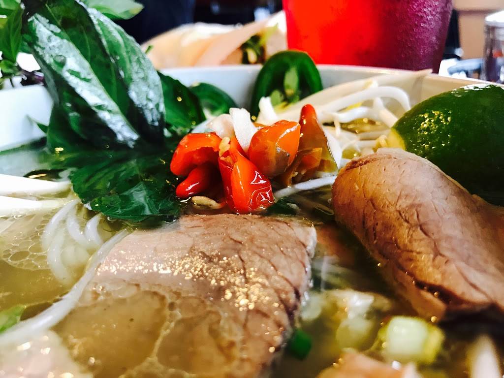 Saigon Bistro | 3123 E Pawnee St, Wichita, KS 67211 | Phone: (316) 683-0035