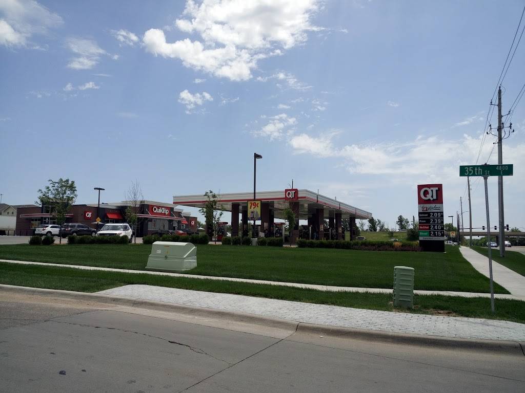 QuikTrip | 3520 N Oliver Ave, Wichita, KS 67220, USA | Phone: (316) 687-0582