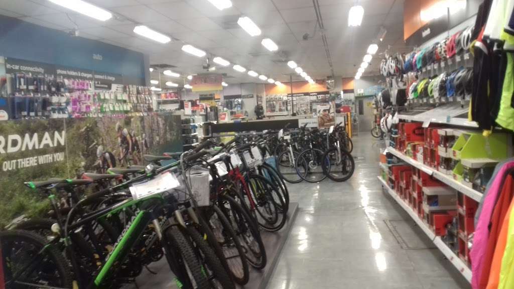 Halfords - Kingston Upon Thames Store | 27 Thames St, Kingston upon Thames KT1 1PH, UK | Phone: 020 8546 0851