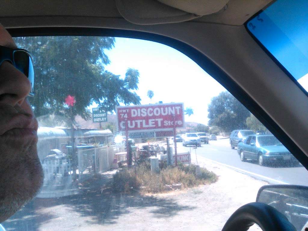 Hwy 74 Discount Outlet | 33959 CA-74, Hemet, CA 92545, USA | Phone: (951) 325-8452