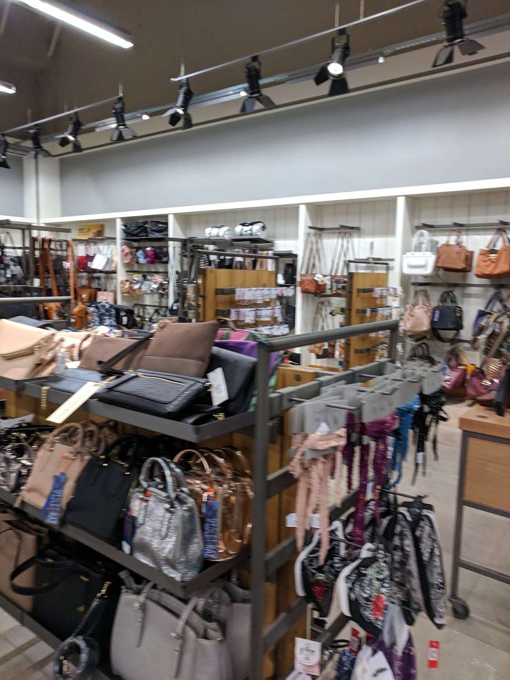 DSW Designer Shoe Warehouse, 7616 Farm 