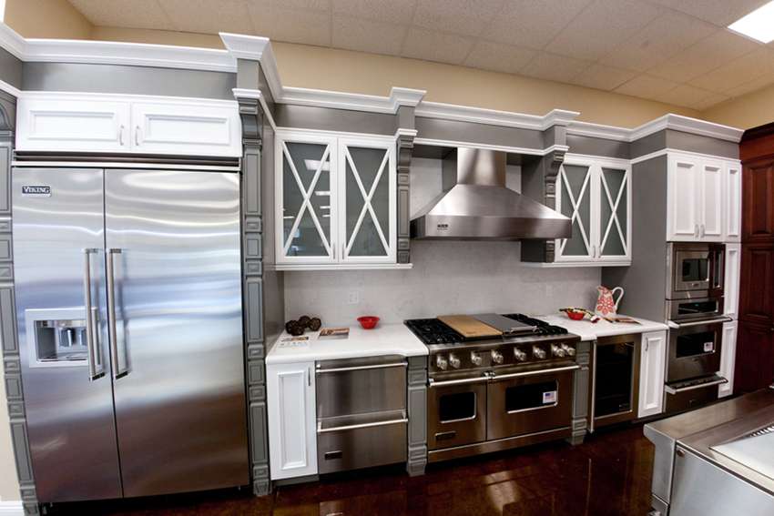 Universal Appliance and Kitchen Center | 26767 Agoura Rd, Calabasas, CA 91302, USA | Phone: (818) 880-0011