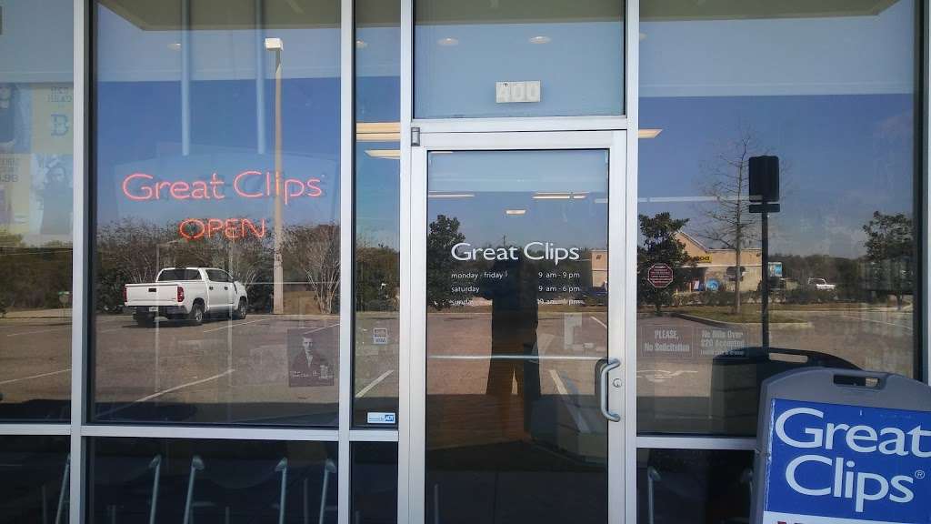 Great Clips | 7965 FL-50 Ste A400, Groveland, FL 34736, USA | Phone: (352) 429-0014