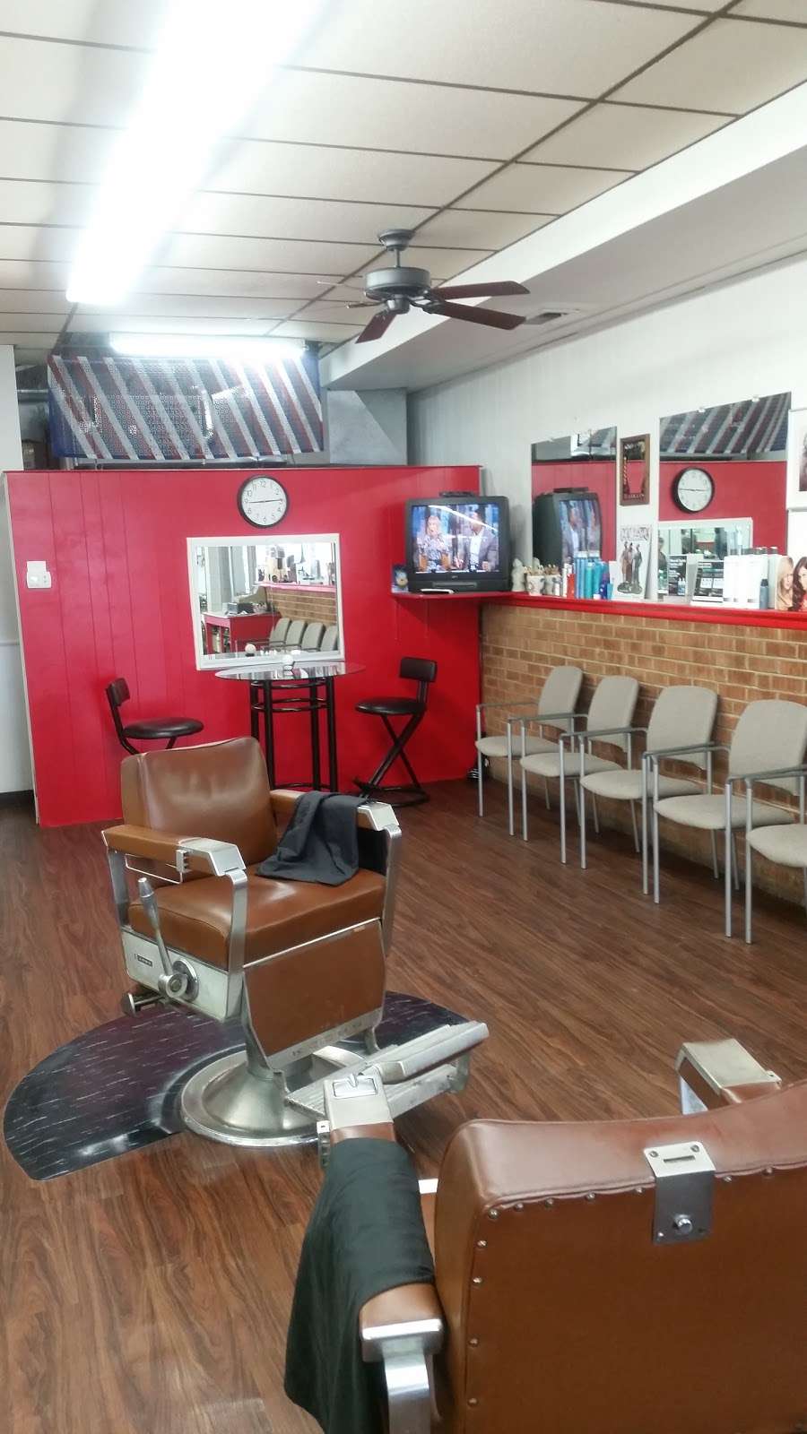 EastGate Barber Salon | B-, 837 South Meyers Road #26, Lombard, IL 60148, USA | Phone: (630) 629-1488