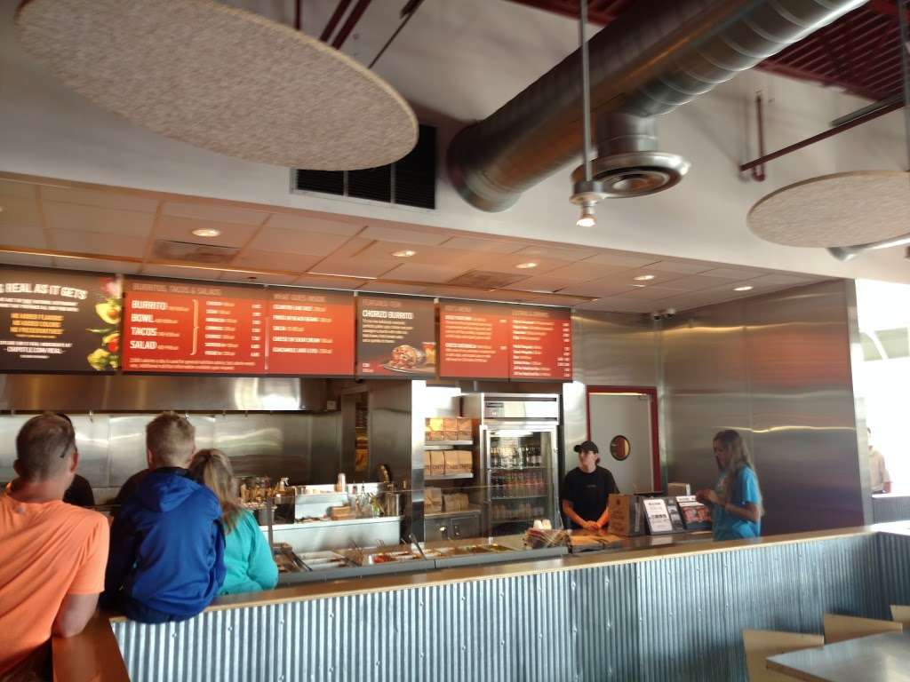 Chipotle Mexican Grill | 1569 Fall River Dr Ste 105, Loveland, CO 80538, USA | Phone: (970) 461-8900