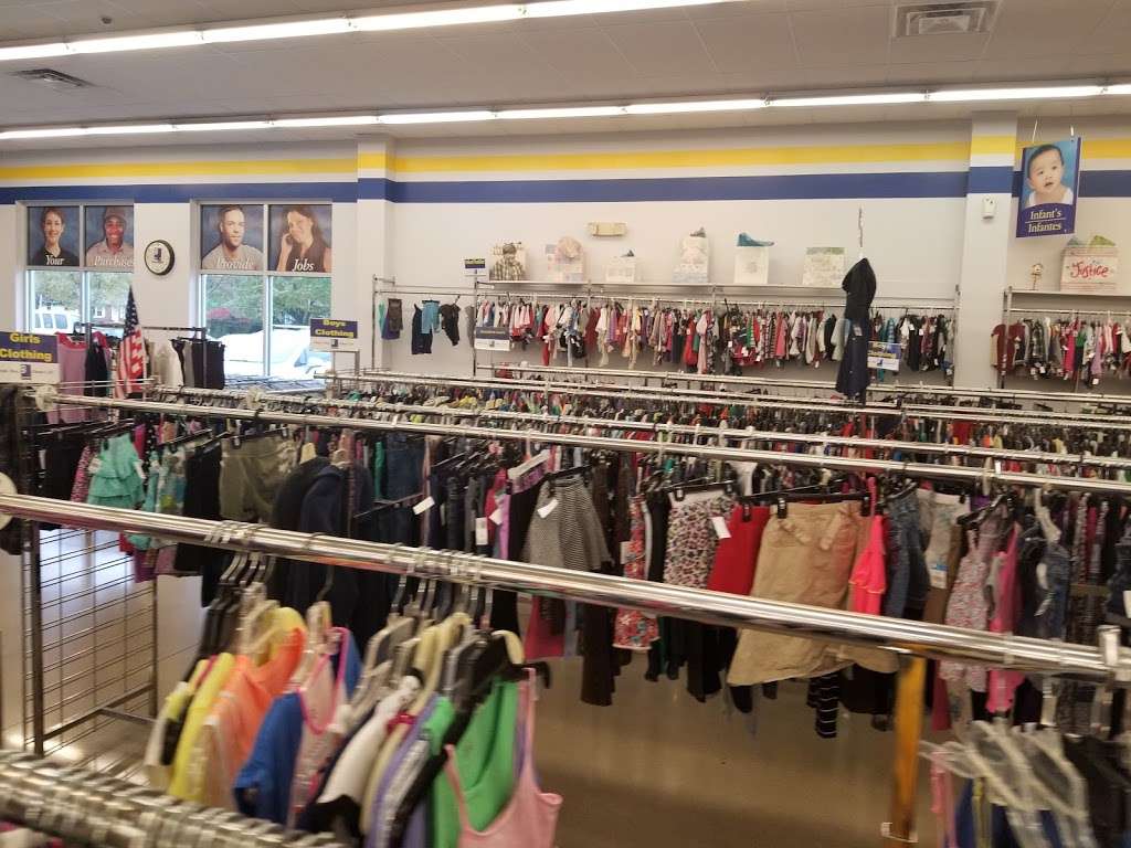 Goodwill Store | 2230 W 93rd Ave, Merrillville, IN 46410 | Phone: (219) 738-2576