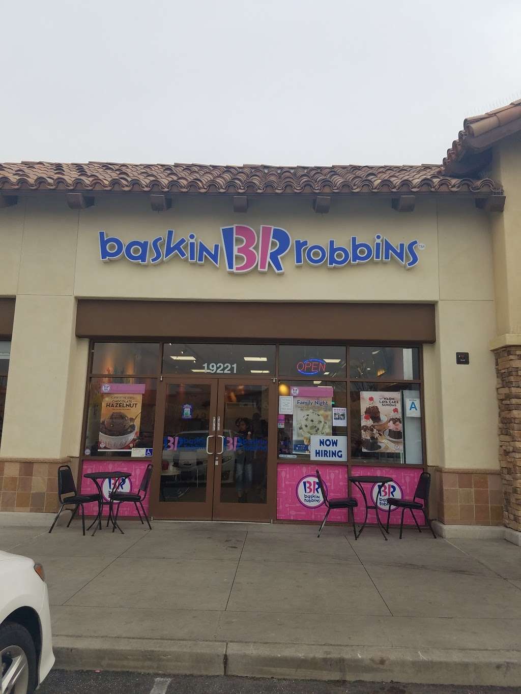 Baskin Robbins | 19221 Golden Valley Rd, Santa Clarita, CA 91387 | Phone: (661) 250-0031