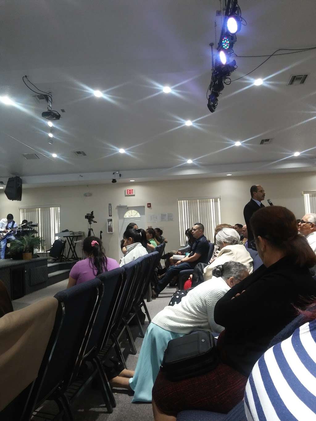 Iglesia De-Dios-Pentecostal | 1131 N Goldenrod Rd, Orlando, FL 32807, USA | Phone: (407) 382-6068