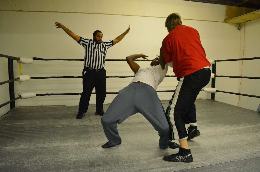 Xtreme Wrestling Center | 11513 E 63rd St, Raytown, MO 64133, USA | Phone: (816) 535-0870