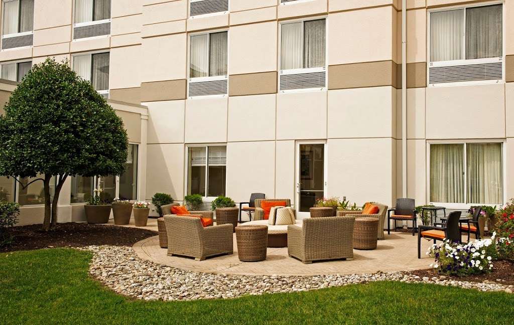 Hilton Garden Inn BWI Airport | 1516 Aero Dr, Linthicum Heights, MD 21090, USA | Phone: (410) 691-0500