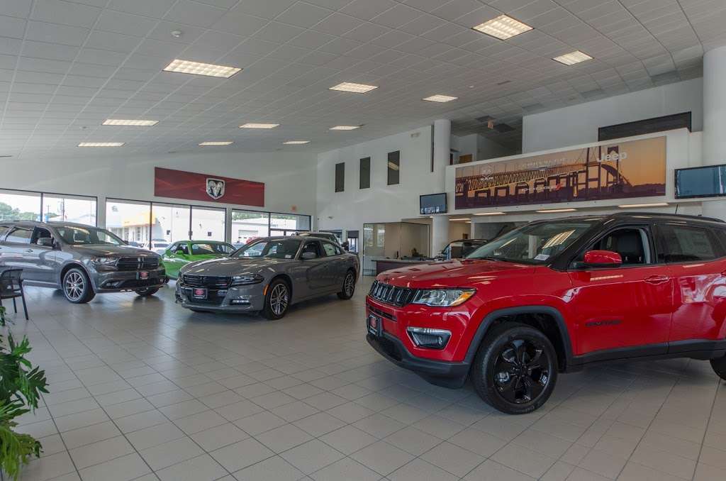 Tasca Chrysler Jeep Dodge Ram Fiat | 1667 Hartford Ave, Johnston, RI 02919, USA | Phone: (401) 351-6600