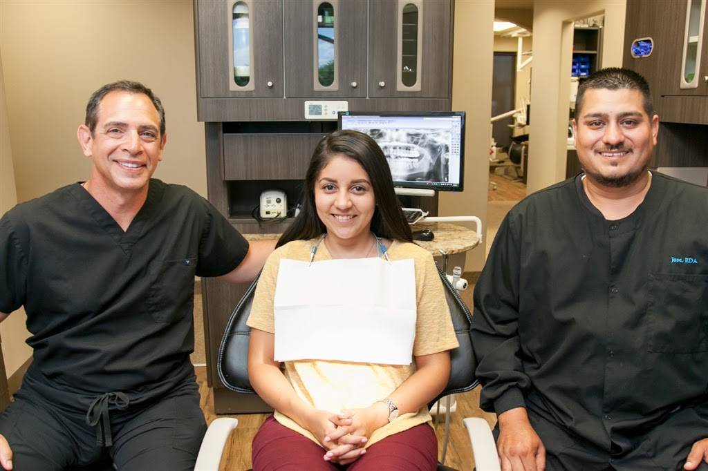 Bellaire Dental Kevin Altieri DDS 5521 Bellaire Dr S Suite 202, Fort