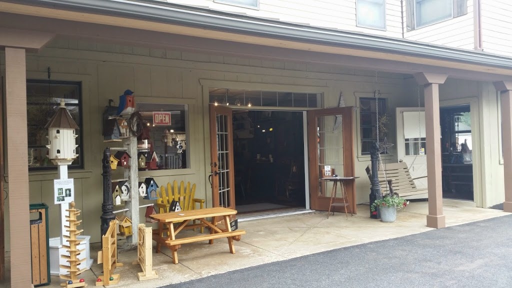 Carriage House Furnishings | 3572 W Newport Rd, Ronks, PA 17572, USA | Phone: (717) 768-8712