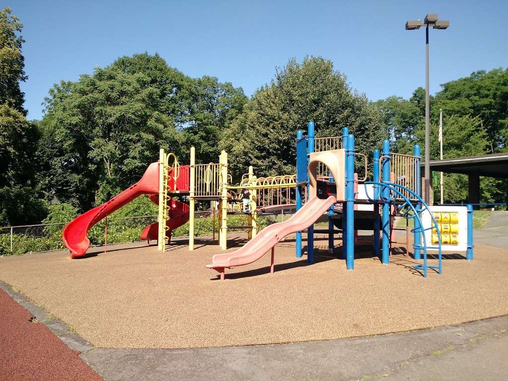 Houston Playground | 900 Grakyn Ln, Philadelphia, PA 19128 | Phone: (215) 685-2597