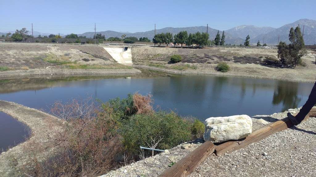 Waterwise Community Center & Wilderness Basin Park | 4594 San Bernardino St, Montclair, CA 91763, USA | Phone: (909) 626-2711