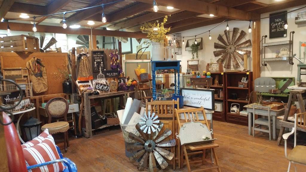 Wild West Vintage Decor | 8116 19th St, Lubbock, TX 79407 | Phone: (806) 778-2102