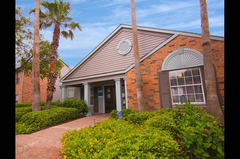 Waters Edge Apartments | 9320 S Padre Island Dr, Corpus Christi, TX 78418, USA | Phone: (361) 937-1486