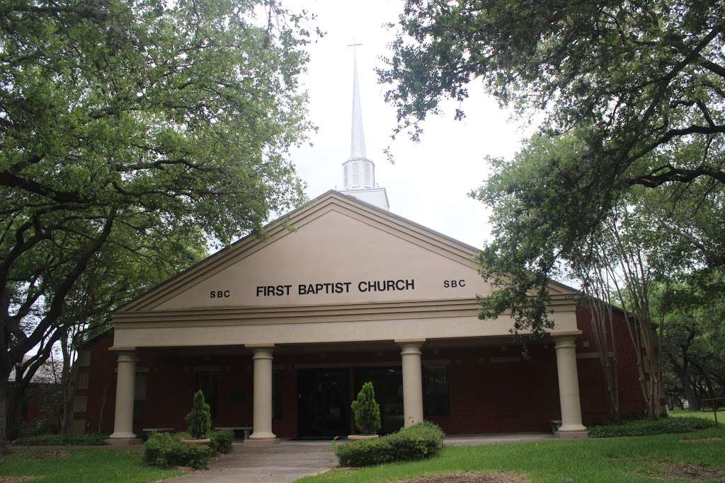 First Baptist Church of Helotes | 14889 Old Bandera Rd, Helotes, TX 78023, USA | Phone: (210) 695-3143