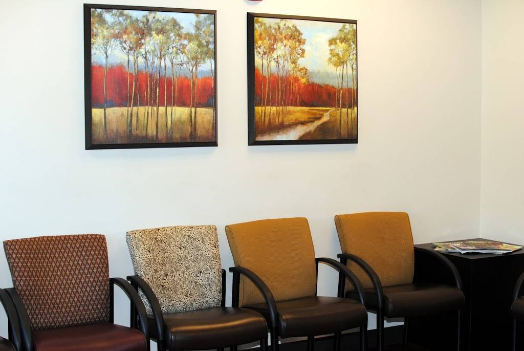 Eagle Walk-In Clinic | 1210 New Garden Rd, Greensboro, NC 27410, USA | Phone: (336) 852-1915