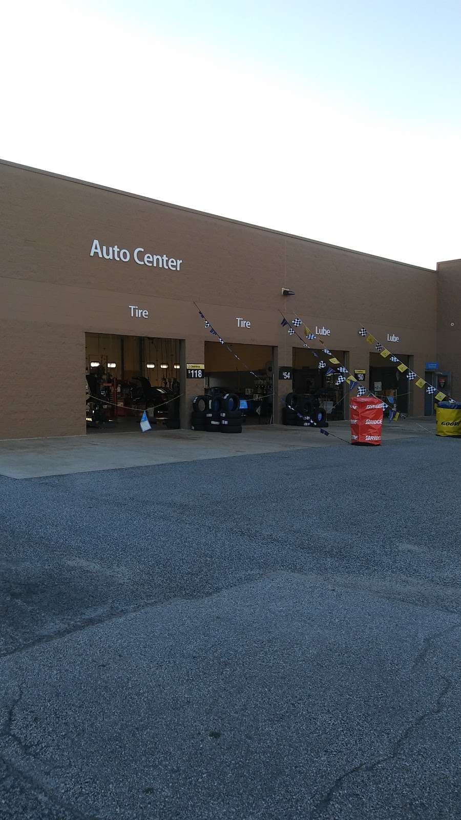 Walmart Auto Care Centers | 150 W El Dorado Blvd, Friendswood, TX 77546, USA | Phone: (281) 480-6177