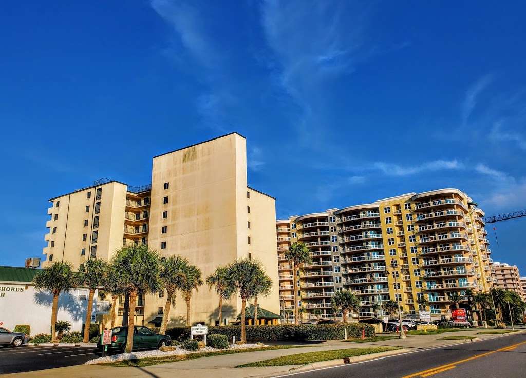 Tropical Suites at Daytona Beach | 3647 S Atlantic Ave, Daytona Beach, FL 32118 | Phone: (321) 278-9920