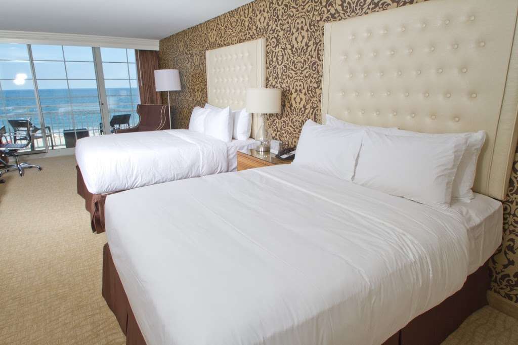 Ocean Club Hotel | 1035 Beach Ave, Cape May, NJ 08204, USA | Phone: (609) 884-7000