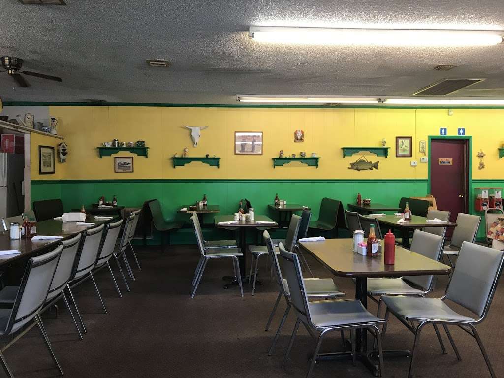 Lisas Kountry Cafe | 23911 FL-46, Sorrento, FL 32776, USA | Phone: (352) 735-3380 Lisas Kountry Cafe | 23911 FL-46, Sorrento, FL 32776, USA | Phone: (352) 735-3380