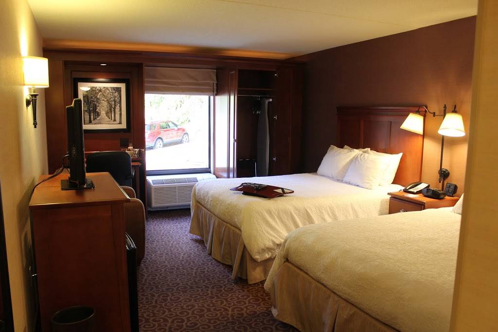 Hampton Inn Pittsburgh-Mcknight Rd. | 4575 McKnight Rd, Pittsburgh, PA 15237, USA | Phone: (412) 939-3200