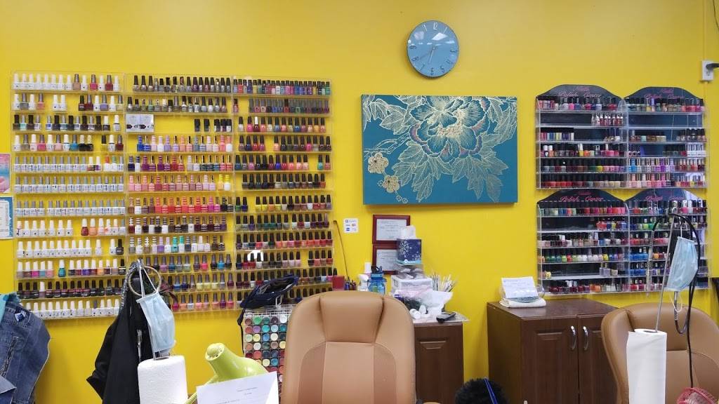 Color My Nails Spa & Hair | 5496 Emerson Way, Indianapolis, IN 46226, USA | Phone: (317) 542-8637