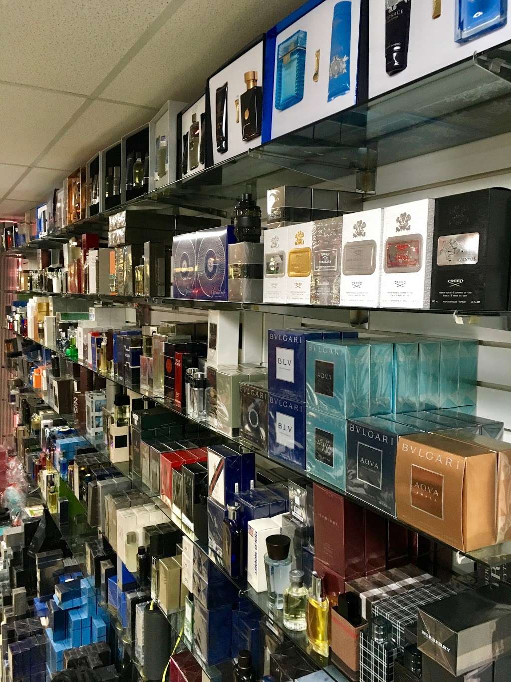 J B Fragrances | 7047 W Addison Ave, Chicago, IL 60634, USA | Phone: (773) 417-4642