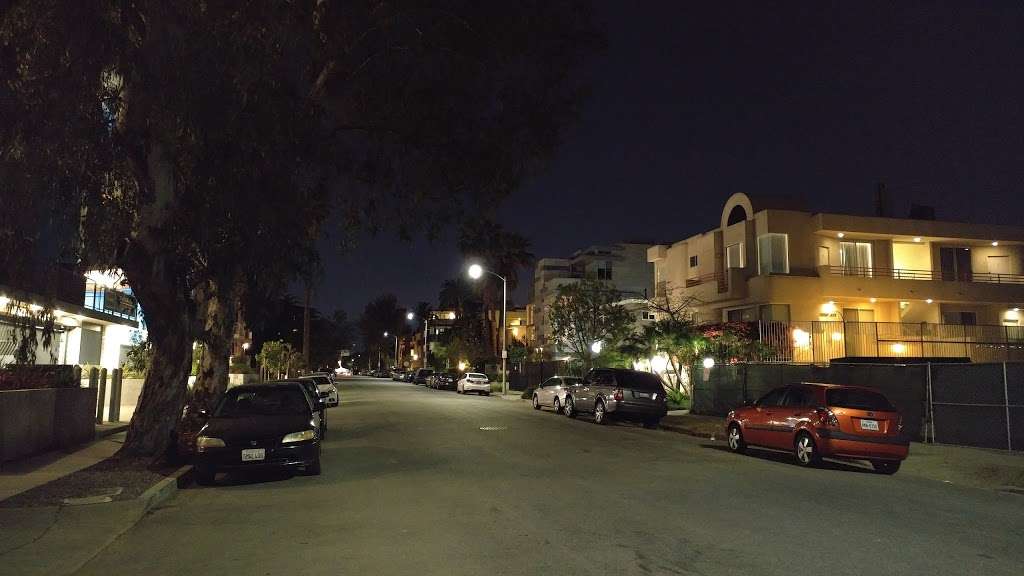Browns Building Blocks, LLC | 713 N Hudson Ave, Los Angeles, CA 90038, USA | Phone: (818) 760-1885