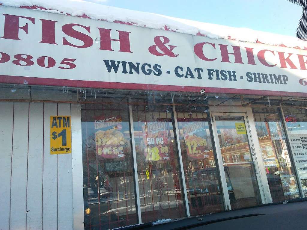 J & J Fish & Chicken | 5500 W Chicago Ave, Chicago, IL 60651, USA | Phone: (773) 626-9805