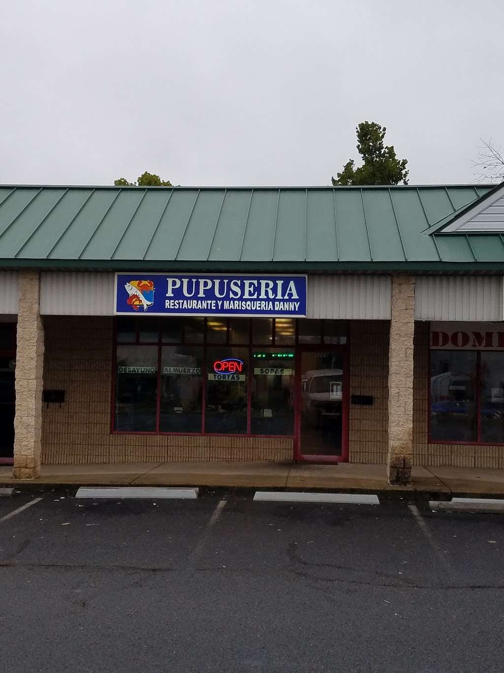Mama Rosa Pupuseria & Charcoal Chicken | 7237 Centreville Rd, Manassas, VA 20111, USA | Phone: (703) 330-1423