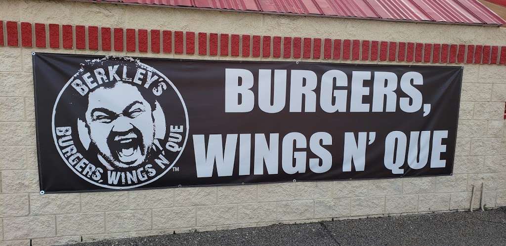 Berkley Burger, Wings, and, Ques | 15885 Ortega Hwy, Lake Elsinore, CA 92530, USA | Phone: (951) 678-8027