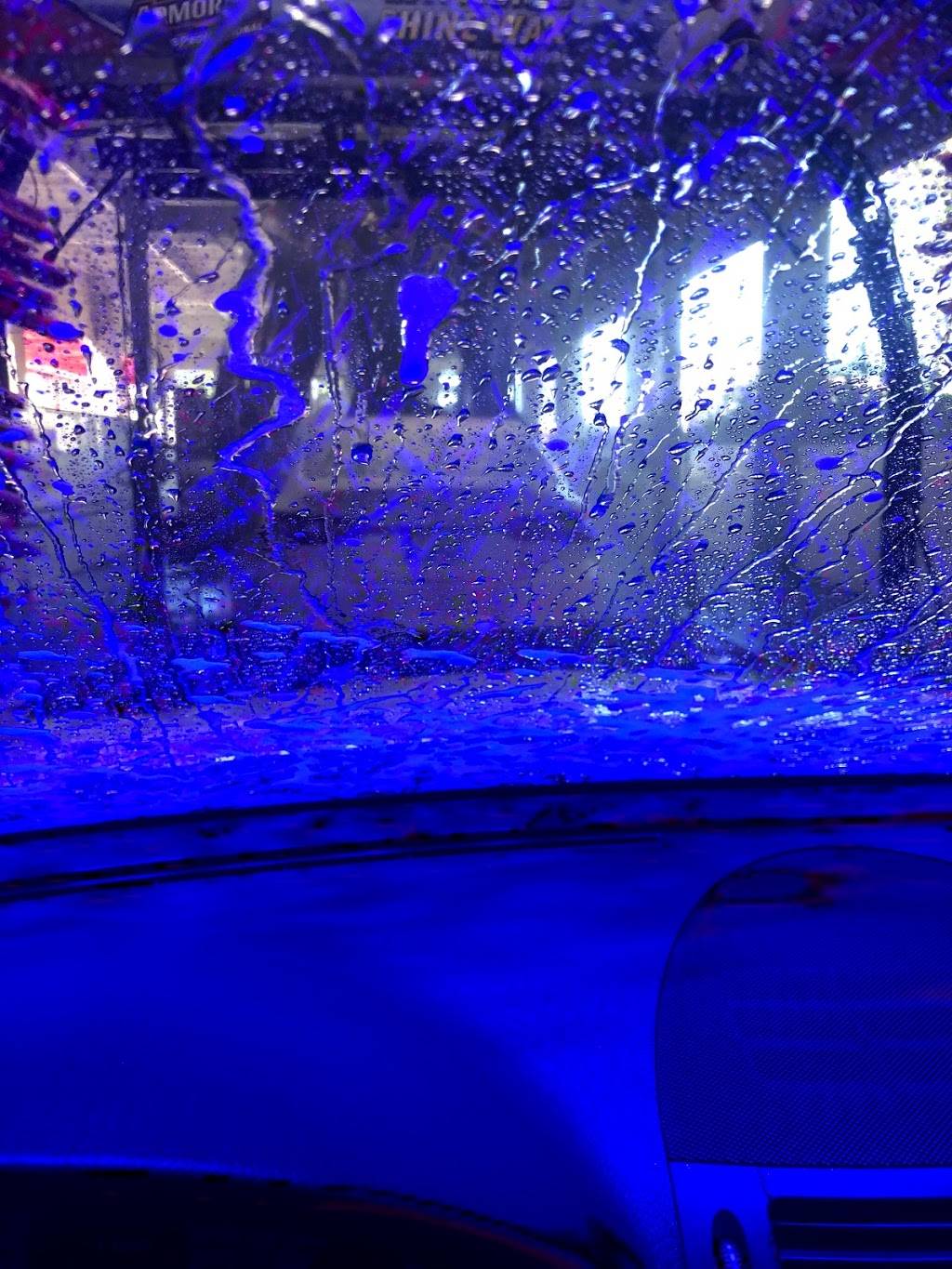 Speedie Clean Car Wash, Santa Ana, CA | 2033 N Tustin Ave, Santa Ana, CA 92705, USA | Phone: (714) 836-6111