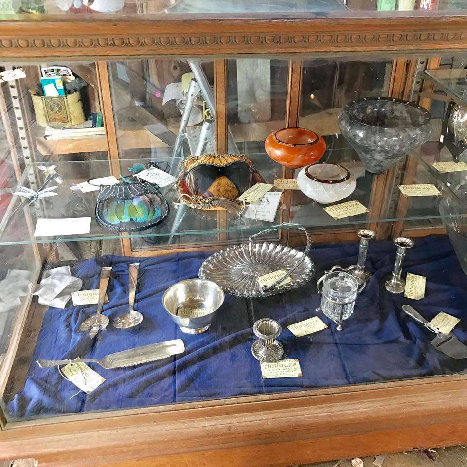 Penns Farm Antiques & Other Treasures | 401 Zook Rd, Atglen, PA 19310, USA | Phone: (610) 593-1776
