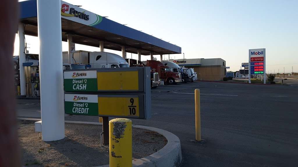 Renegade Truck Stop | 2023 Mettler Frontage Rd W, Bakersfield, CA 93313, USA