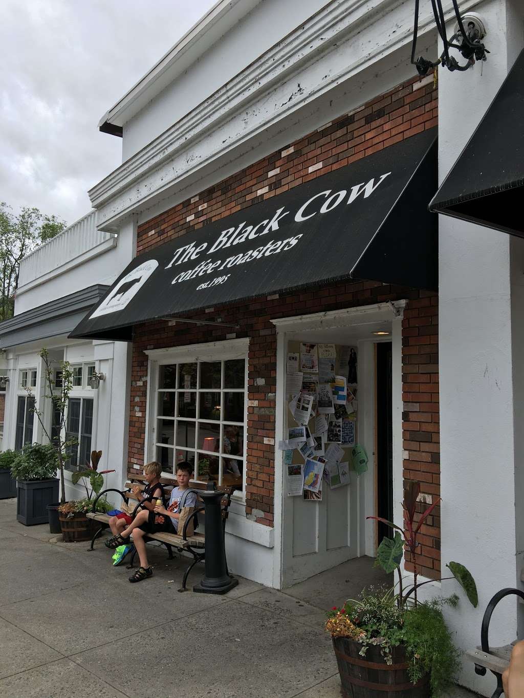 The Black Cow Coffee Co | 4 Old Post Rd S, Croton-On-Hudson, NY 10520, USA | Phone: (914) 271-7544