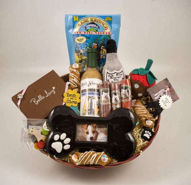 Dog Lover Gift Baskets | 206 E Bay Blvd, Port Hueneme, CA 93041 | Phone: (805) 204-4081