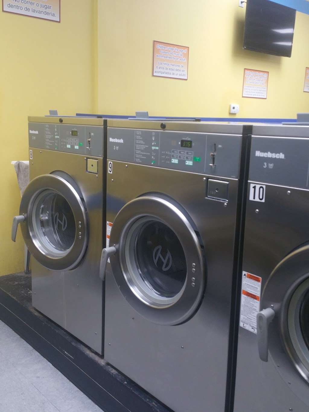 J & D Laundromat | 7954 Baltimore Annapolis Blvd, Glen Burnie, MD 21060, USA