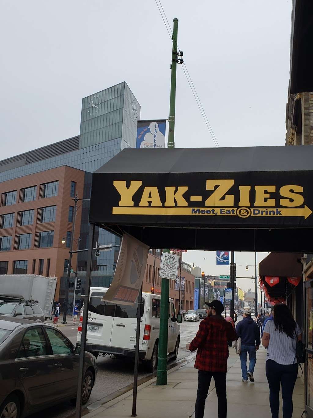 Yak-Zies Wrigleyville | 3710 N Clark St, Chicago, IL 60613, USA | Phone: (773) 525-9200