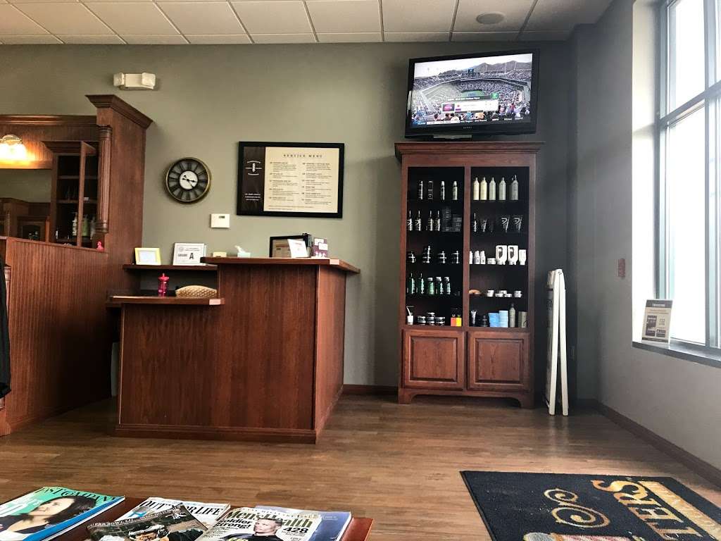 Roosters Mens Grooming Center | 9905 Sandy Rock Pl Suite F, Charlotte, NC 28277, USA | Phone: (980) 262-4583