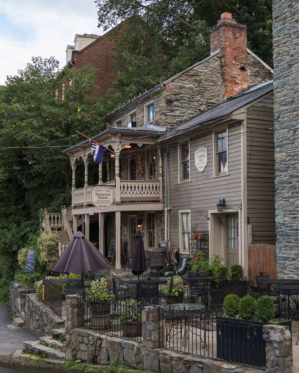 Mountain House Café | 175 High St, Harpers Ferry, WV 25425, USA