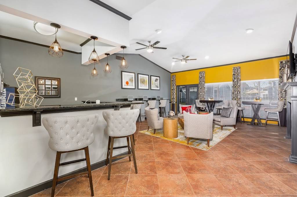 Northgreen at Carrollwood | 3831 Northgreen Ave, Tampa, FL 33624, USA | Phone: (813) 603-6240
