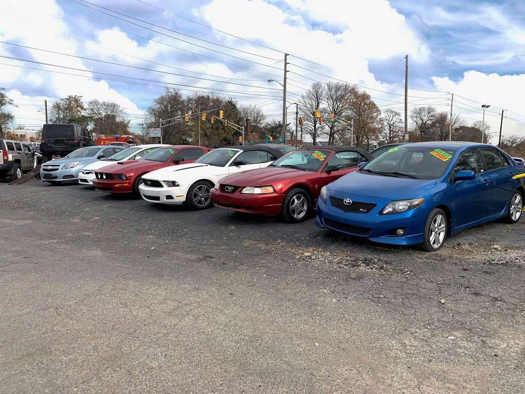 4 Friends Auto Sales LLC | 3219 W Washington St # A, Indianapolis, IN 46222, USA | Phone: (317) 822-8001